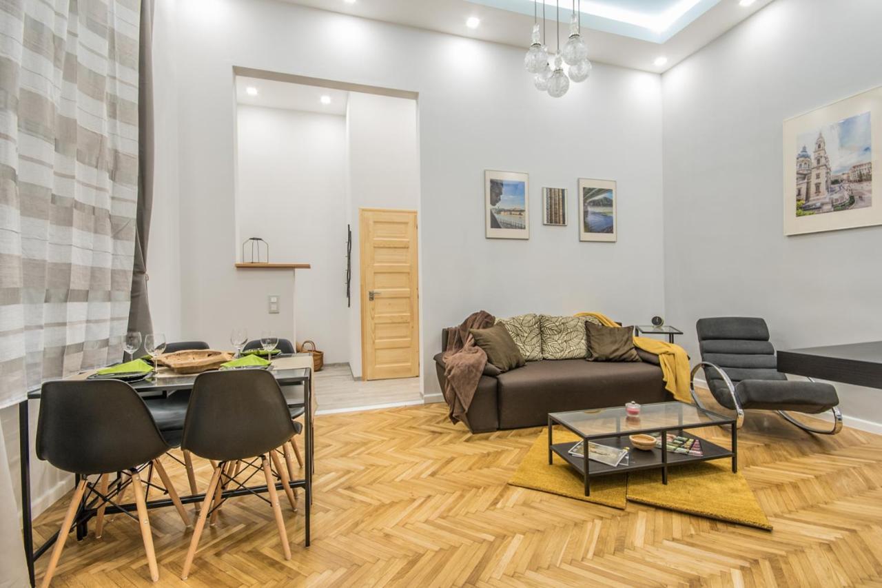Semmihome Budapest Semmelweis Street Exteriör bild